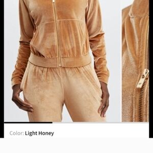 Velour Tracksuit in Light Honey